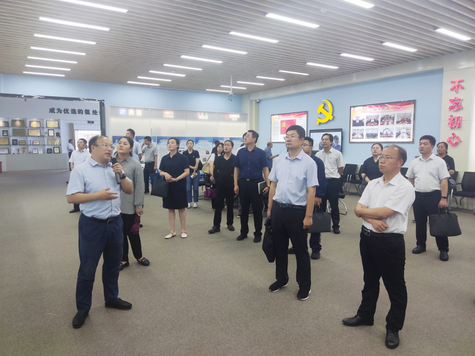 2024年7月17日，市國資委系統(tǒng)在公司開展“三組聯(lián)建”現(xiàn)場觀摩1（公司展廳）_副本